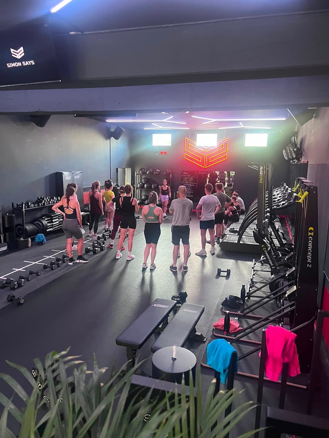 Training bei Simon Says – Hybrid
