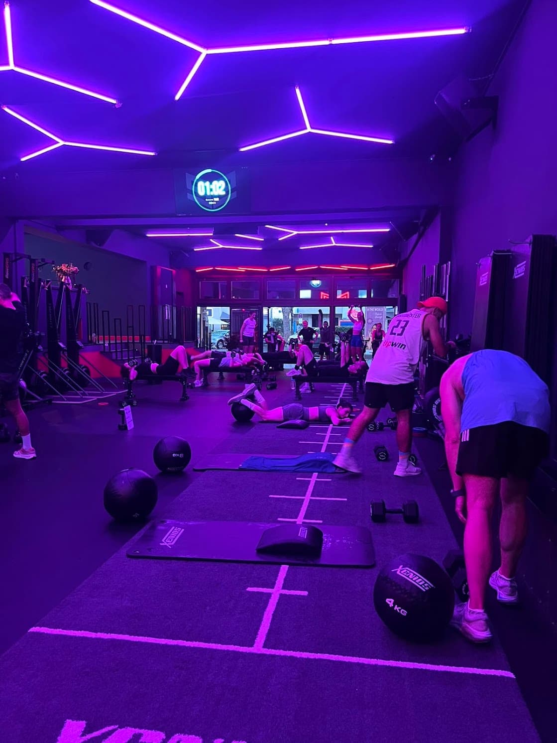 Trainingsfläche am Ku'damm 110 mit LED-Decke