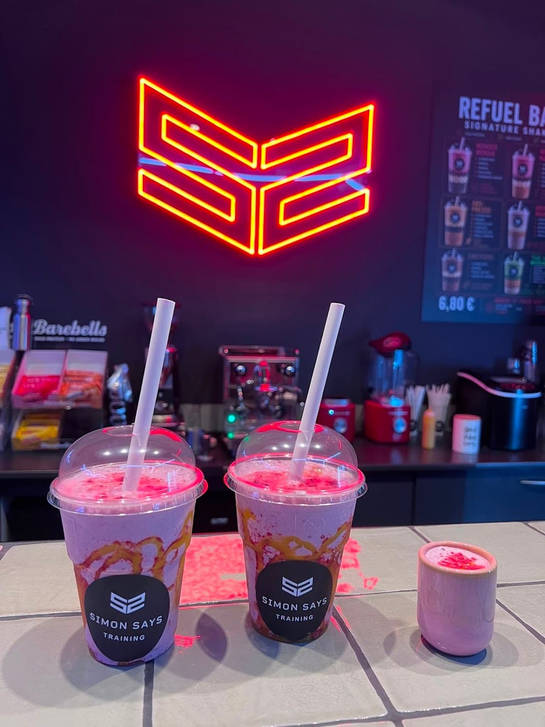 Refuel Bar mit Signature Shakes